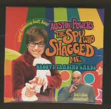 Load image into Gallery viewer, Austin Powers The Spy Who Shagged Me vintage booster pack
